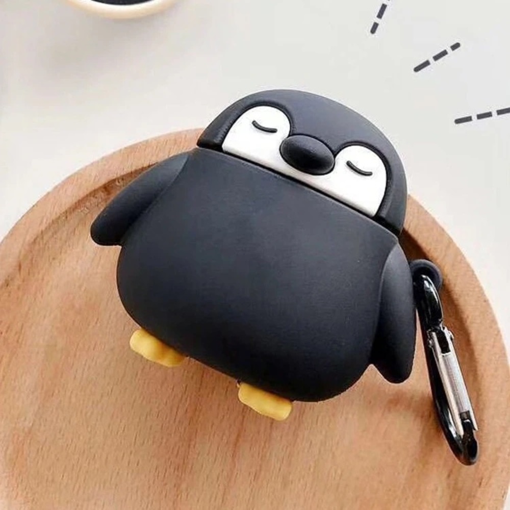 💜AIRPOD PENGUIN CASE